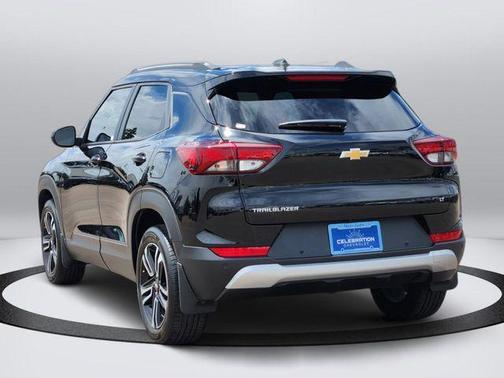 Mosaic Black Metallic 2025 Chevrolet Trailblazer LT