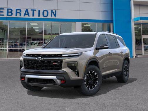 Sandstone Gray 2026 Chevrolet Traverse Z71