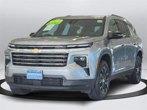 2025 Chevrolet Traverse LT