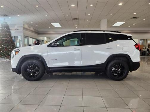 2023 GMC Terrain AT4