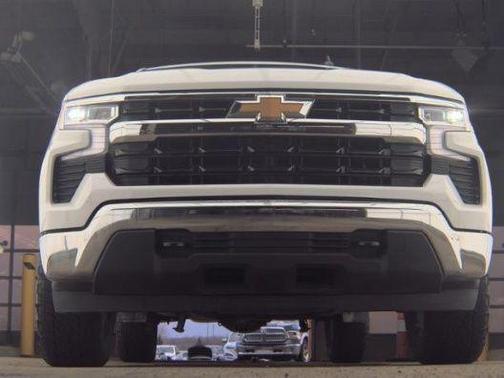 Summit White 2024 Chevrolet Silverado 1500 LT