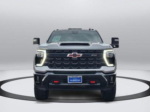 Sterling Gray Metallic 2025 Chevrolet Silverado 2500 ZR2