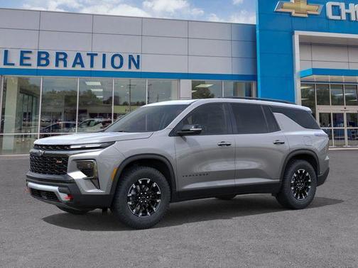 Sterling Gray Metallic 2026 Chevrolet Traverse Z71