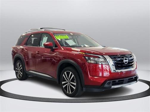 2025 Nissan Pathfinder Platinum