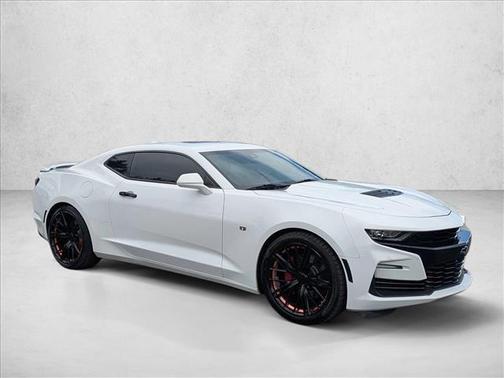 Summit White 2019 Chevrolet Camaro 2SS