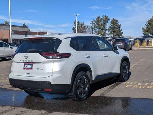 2024 Nissan Rogue SV