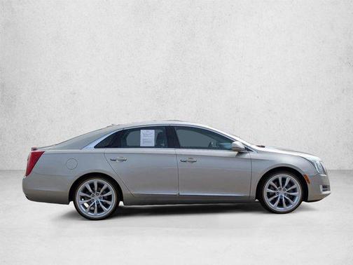 Silver Coast Metallic 2016 Cadillac XTS Luxury