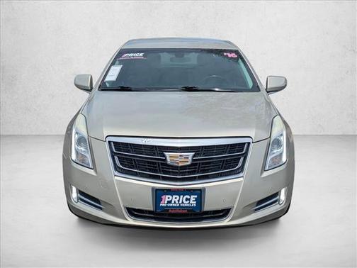 Silver Coast Metallic 2016 Cadillac XTS Luxury