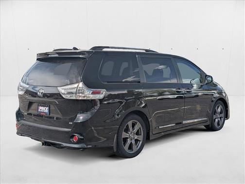 2018 Toyota Sienna SE Premium