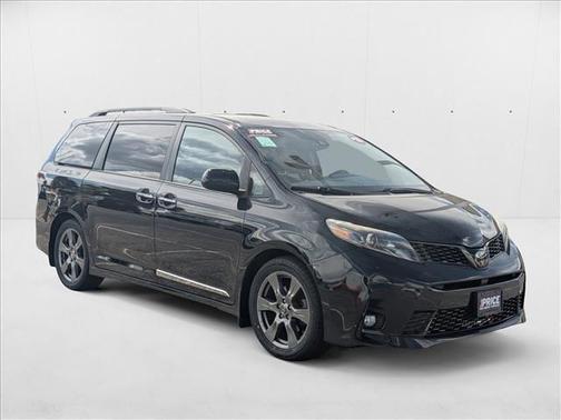2018 Toyota Sienna SE Premium