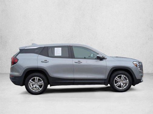 Sterling Metallic 2024 GMC Terrain SLE