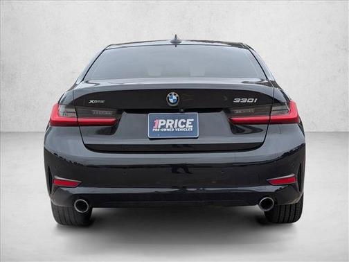 Black Sapphire Metallic 2019 BMW 330 xDrive