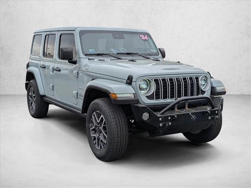 2024 Jeep Wrangler 4-Door Sahara 4x4