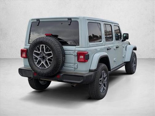 2024 Jeep Wrangler 4-Door Sahara 4x4