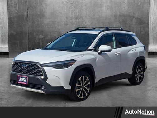 2023 Toyota Corolla Cross XLE