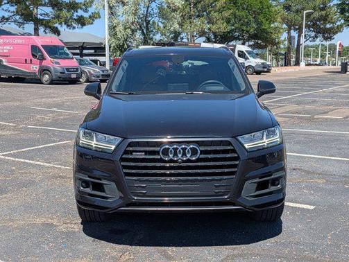 Orca Black Metallic 2018 Audi Q7 3.0T Prestige