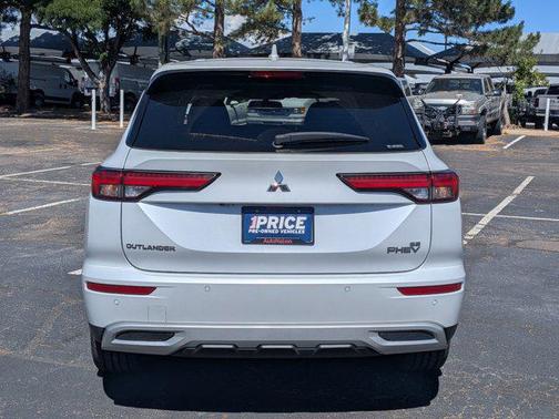 2023 Mitsubishi Outlander PHEV SE S-AWC