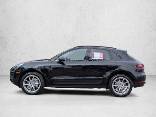 Black 2018 Porsche Macan Macan
