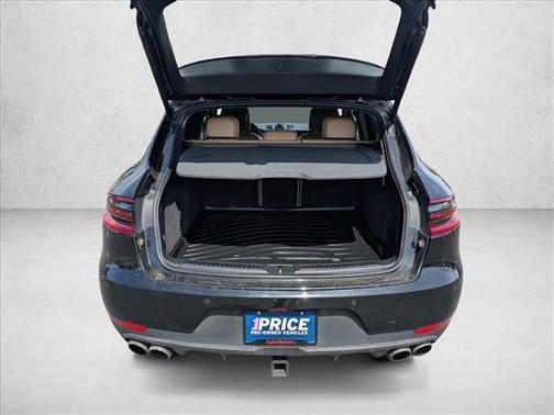 Black 2018 Porsche Macan Macan