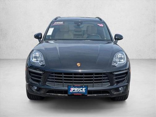 Black 2018 Porsche Macan Macan