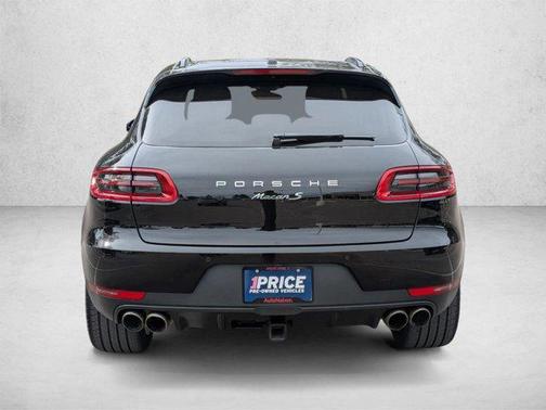 Black 2018 Porsche Macan Macan