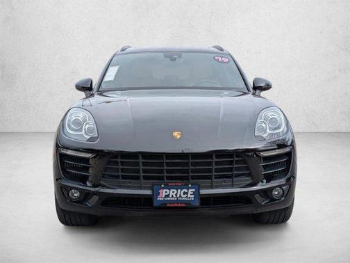 Black 2018 Porsche Macan Macan