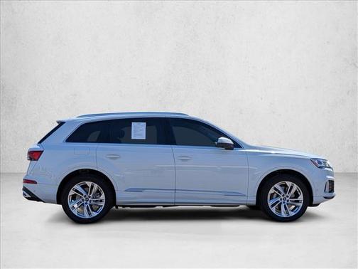 Glacier White Metallic 2021 Audi Q7 45 Premium Plus