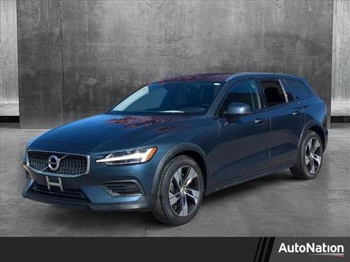 2020 Volvo V60 Cross Country T5