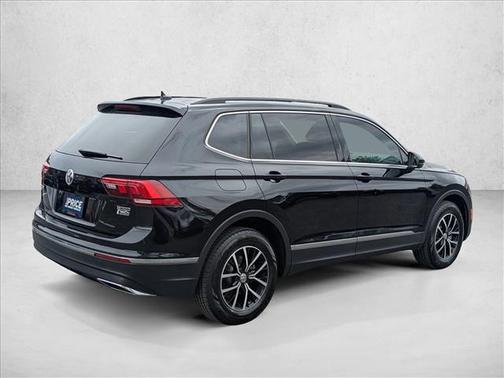 Deep Black Pearl 2021 Volkswagen Tiguan 2.0T SE 4MOTION