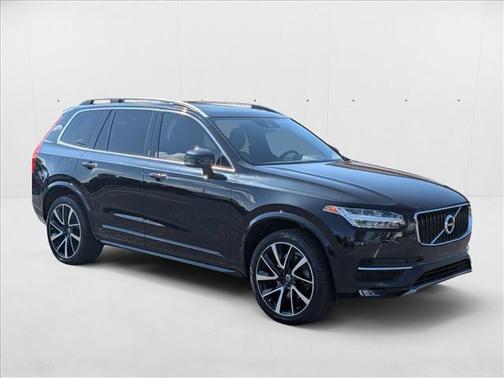 2019 Volvo XC90 T6 Momentum