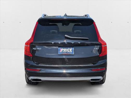 2019 Volvo XC90 T6 Momentum
