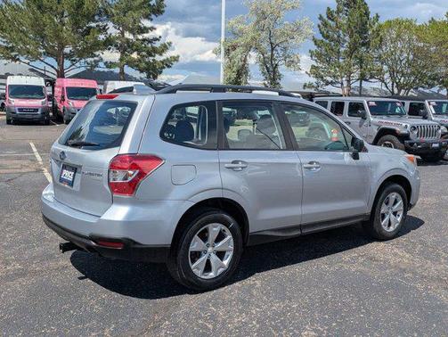 Ice Silver Metallic 2016 Subaru Forester 2.5i
