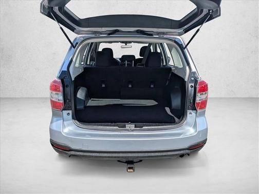 Ice Silver Metallic 2016 Subaru Forester 2.5i