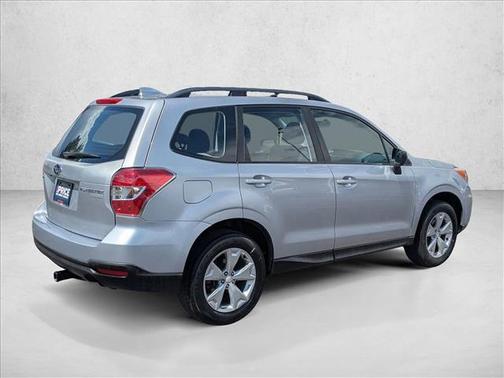 Ice Silver Metallic 2016 Subaru Forester 2.5i