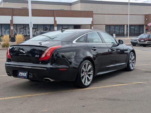 2015 Jaguar XJ Base