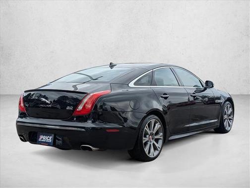 2015 Jaguar XJ Base