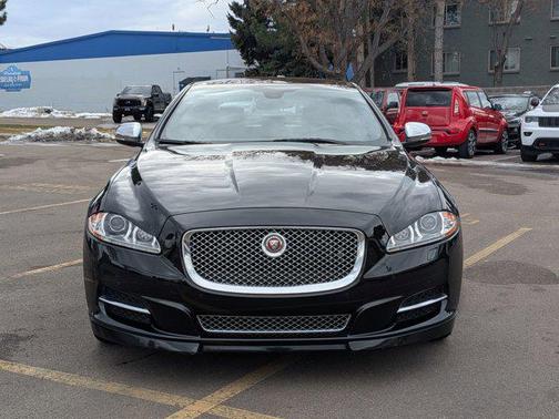 2015 Jaguar XJ Base