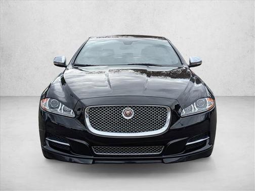 2015 Jaguar XJ Base
