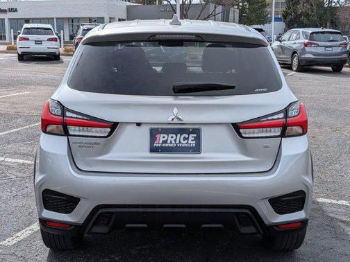 2024 Mitsubishi Outlander Sport SE