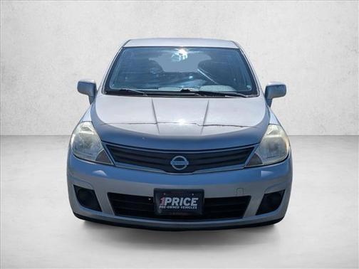 2010 Nissan Versa 1.8 S