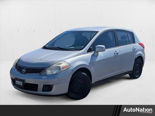 2010 Nissan Versa 1.8 S
