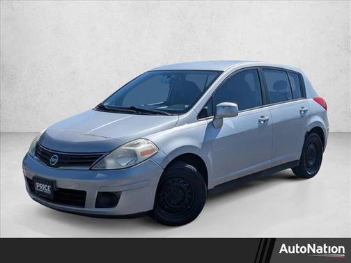 2010 Nissan Versa 1.8 S