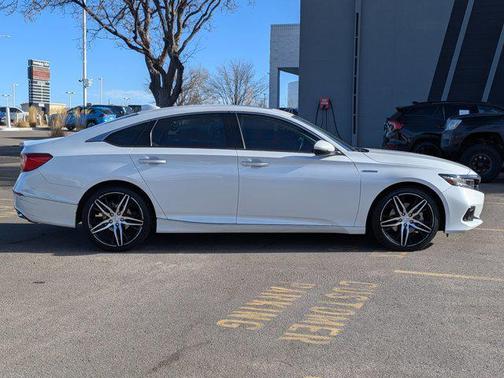 2022 Honda Accord Hybrid Touring