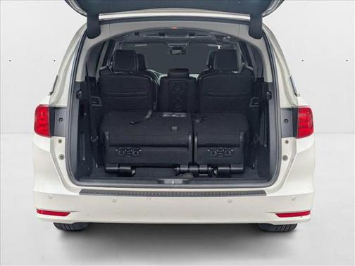 2022 Toyota Sienna XLE 8 Passenger