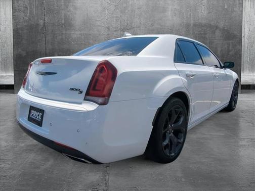 2021 Chrysler 300 S