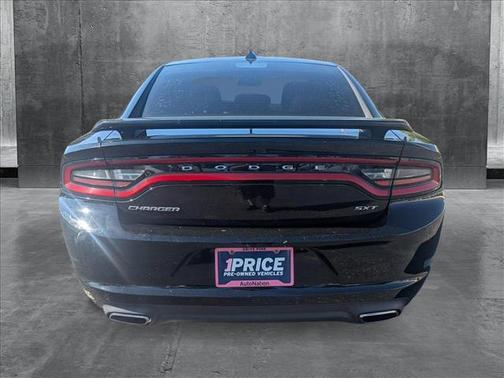 2017 Dodge Charger SXT
