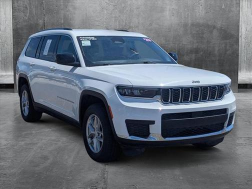 2023 Jeep Grand Cherokee L Laredo