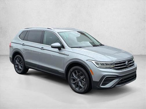 Pyrite Silver Metallic 2022 Volkswagen Tiguan 2.0T SE