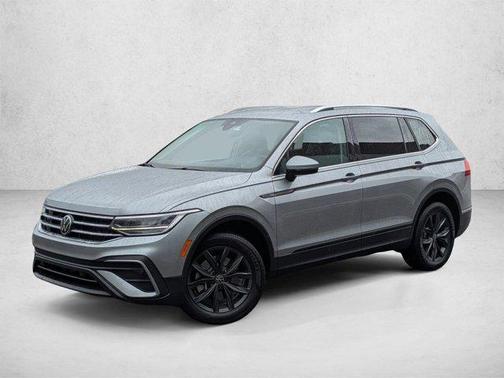 Pyrite Silver Metallic 2022 Volkswagen Tiguan 2.0T SE