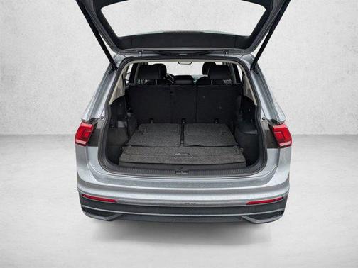 Pyrite Silver Metallic 2022 Volkswagen Tiguan 2.0T SE